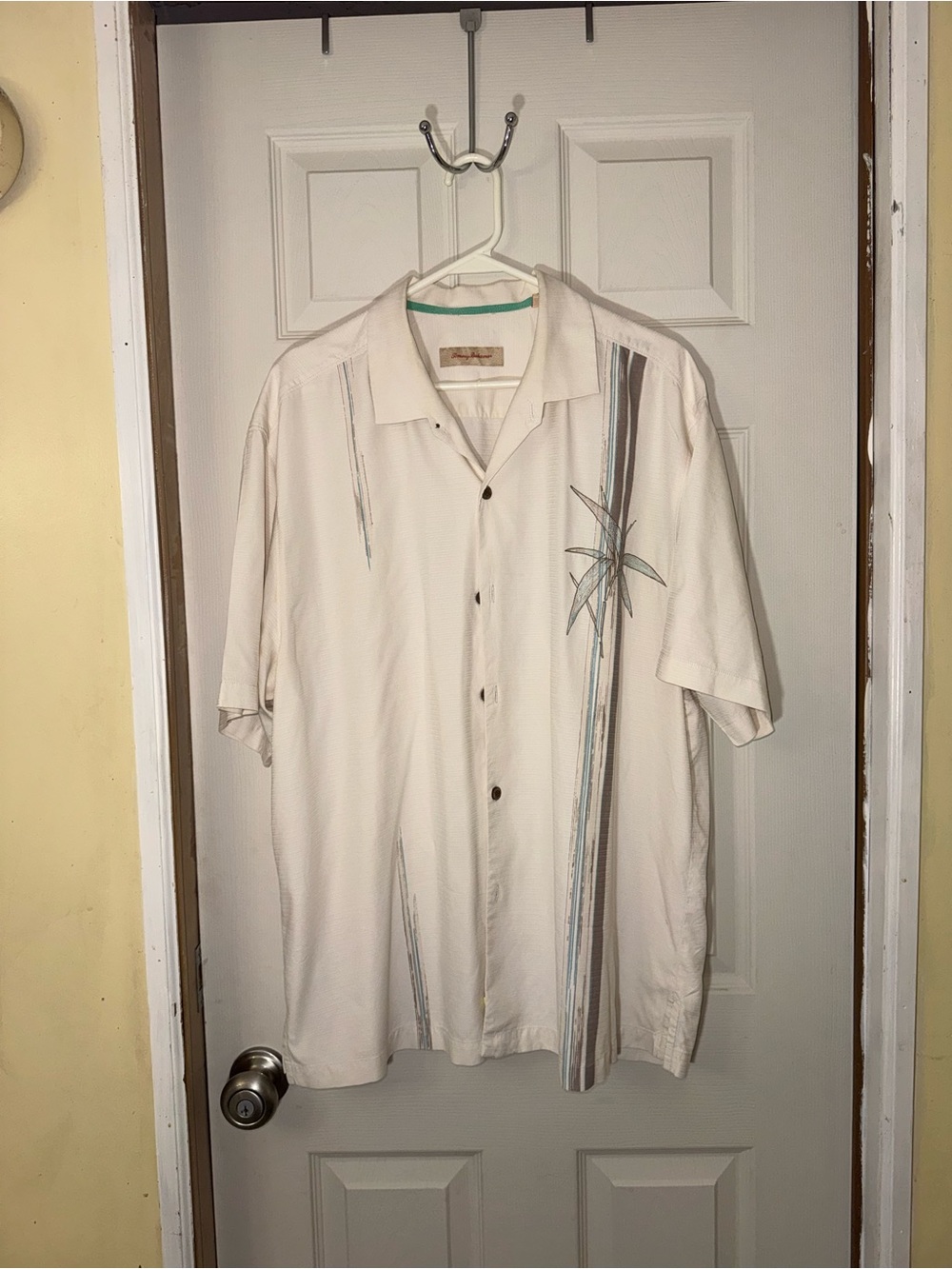 Tommy Bahama Cream Short-Sleeve Shirt Jacket with Subtle Blue & Gray Stripe